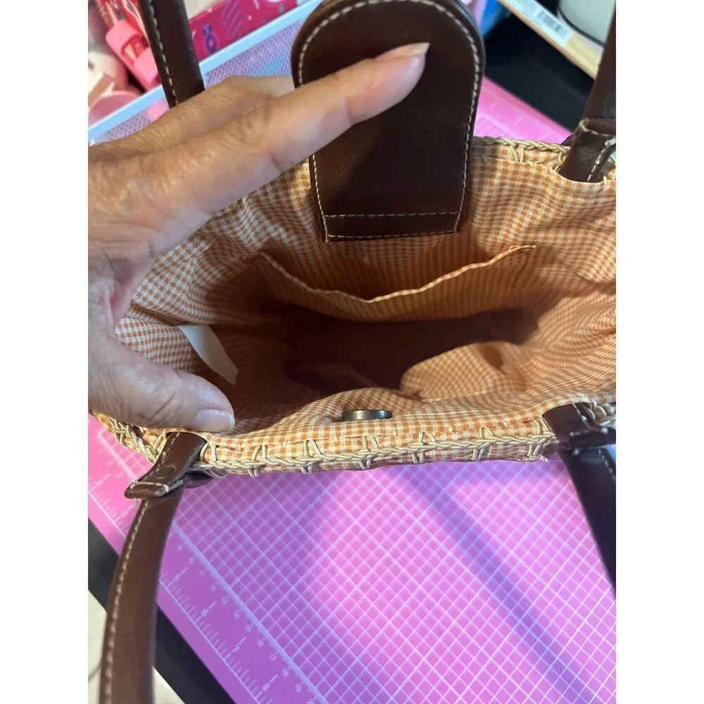 Juiciful Wicker Handbag - Picture 8 of 10